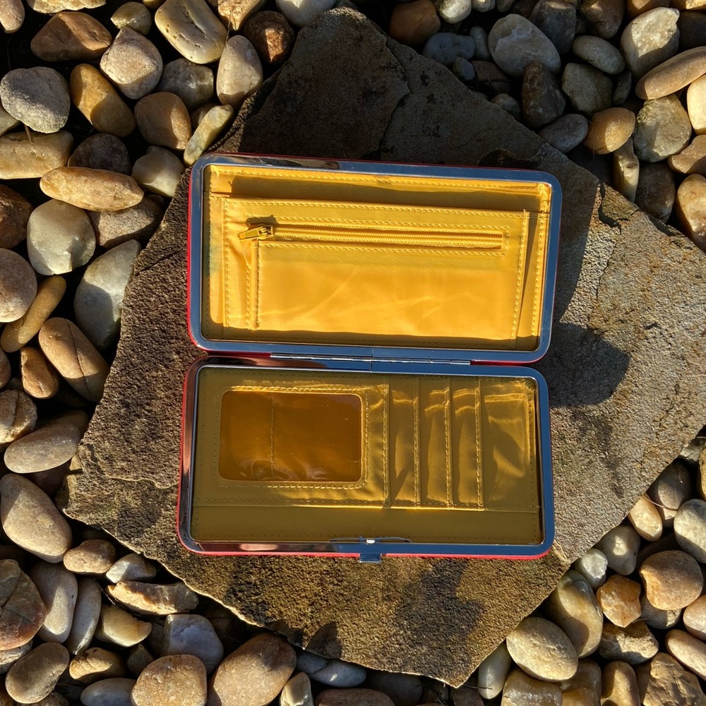 Bright Red Wallet - Picture 4 of 4